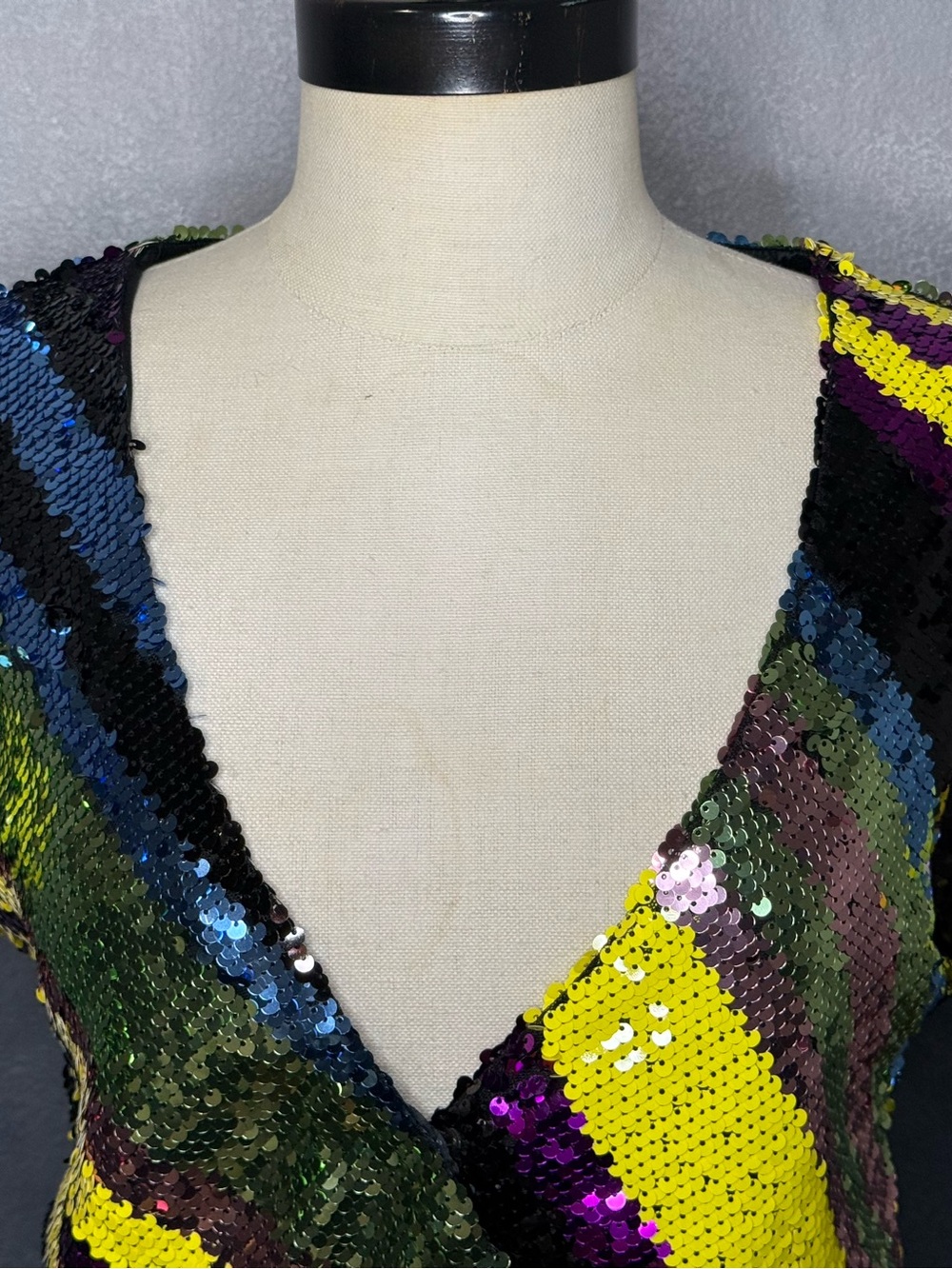 NWT Rdalamal for Anthropologie Sequin Cropped Wrap Top XS Petite - Picture 2 of 9